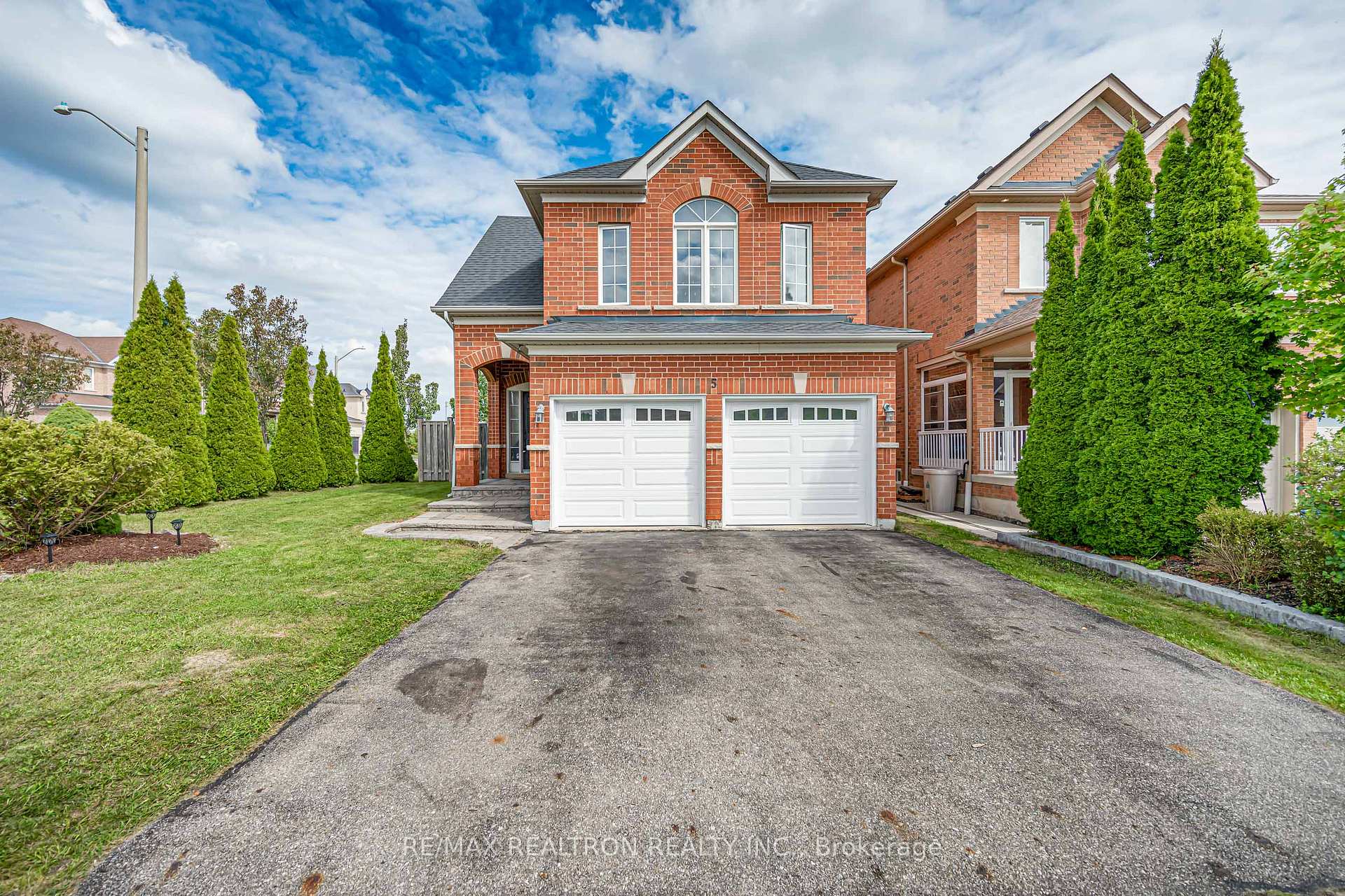 Photo 2 of 5 Mirando Street, Richmond Hill, Westbrook — HOMEH