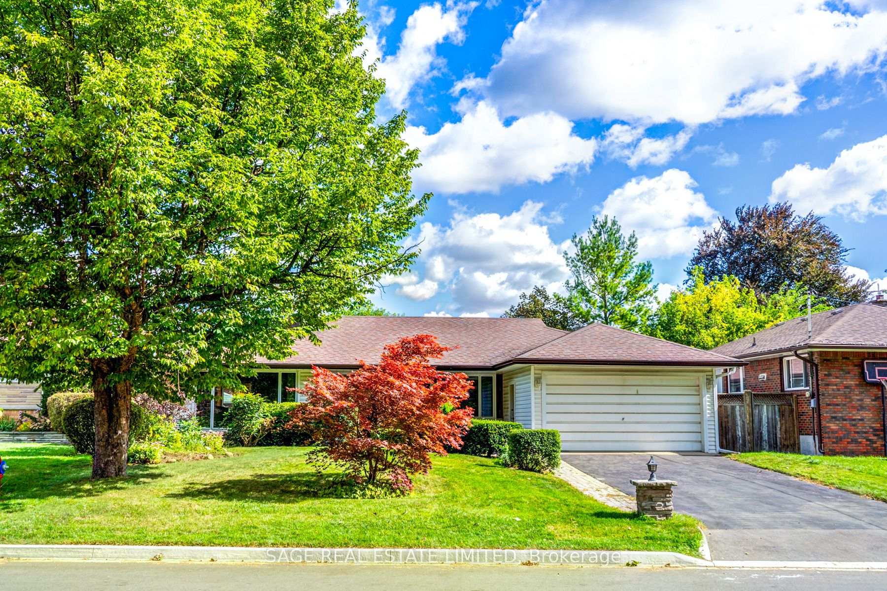 Photo 2 of 2189 Corsair Road, Mississauga, Cooksville — HOMEH