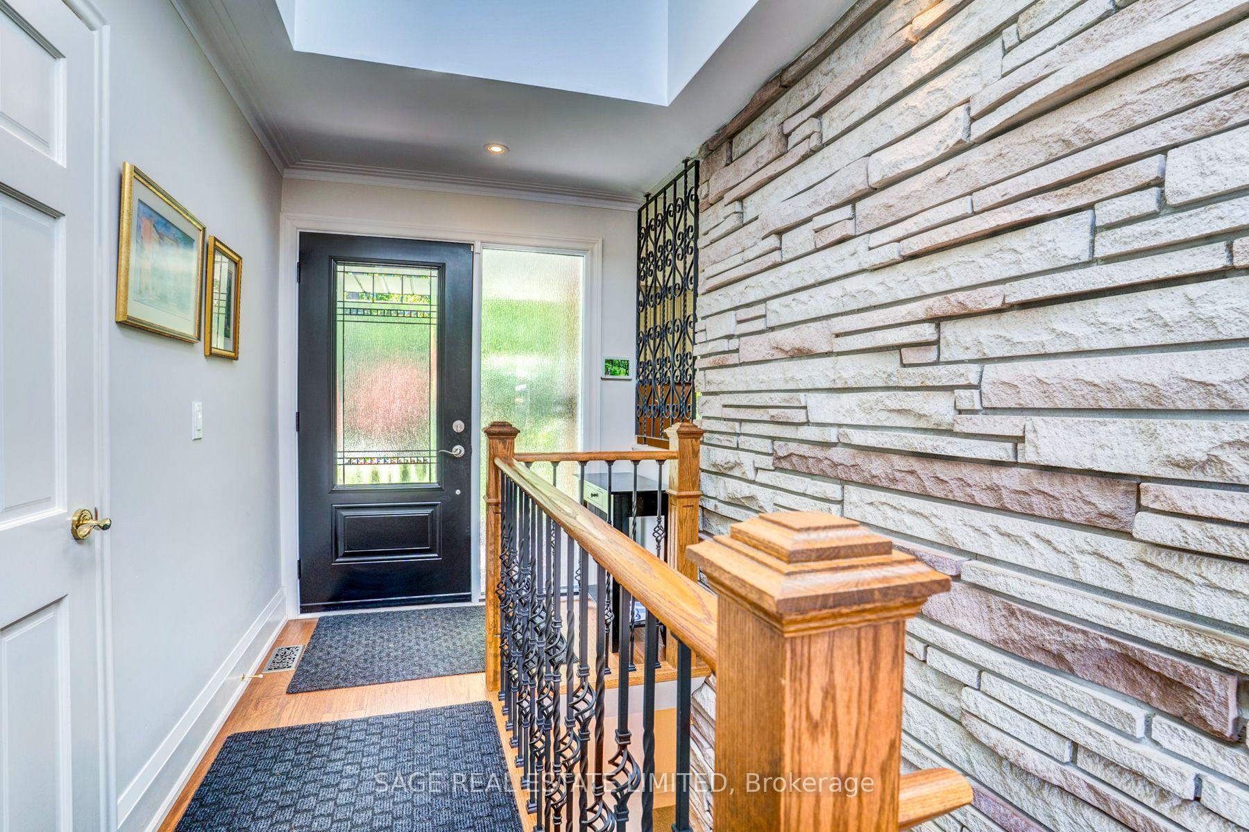 Photo 6 of 2189 Corsair Road, Mississauga, Cooksville — HOMEH