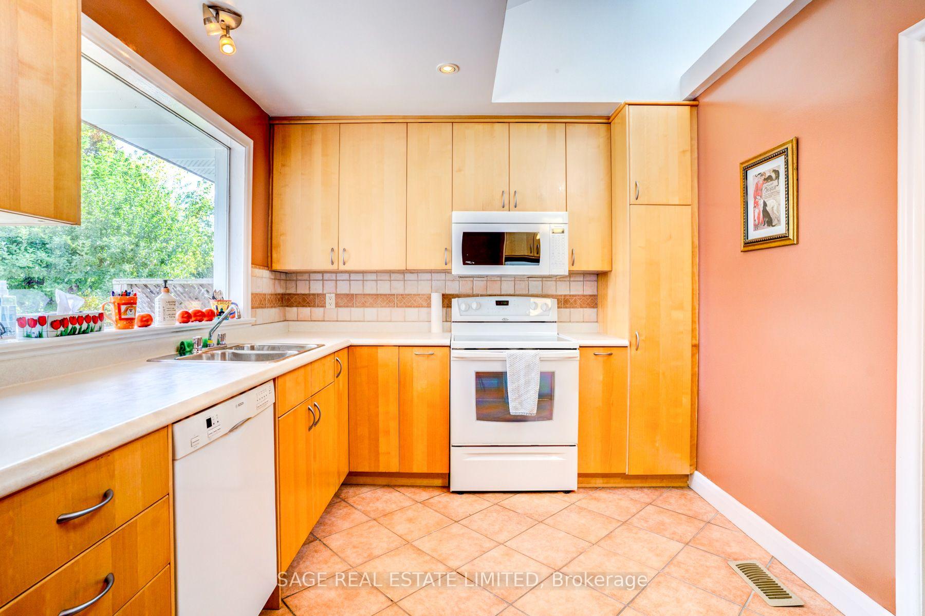 Photo 14 of 2189 Corsair Road, Mississauga, Cooksville — HOMEH