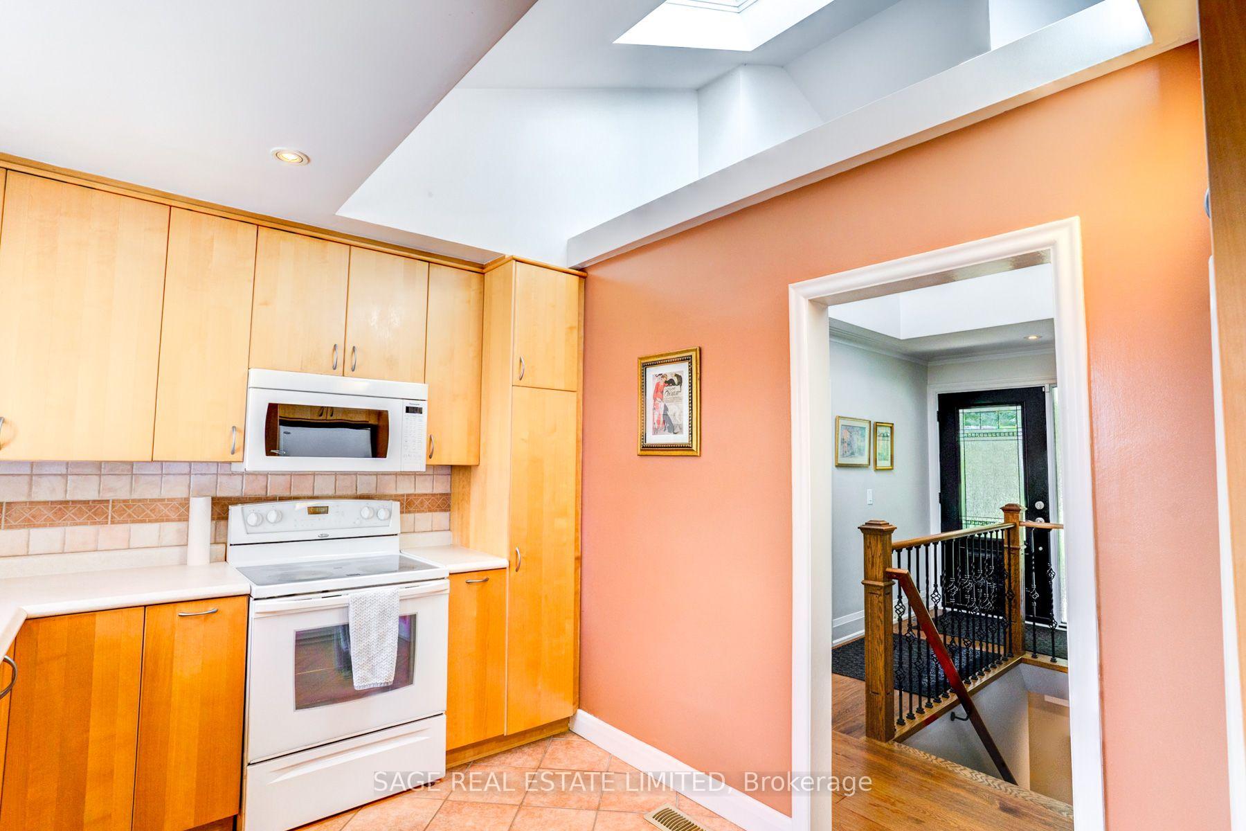 Photo 15 of 2189 Corsair Road, Mississauga, Cooksville — HOMEH