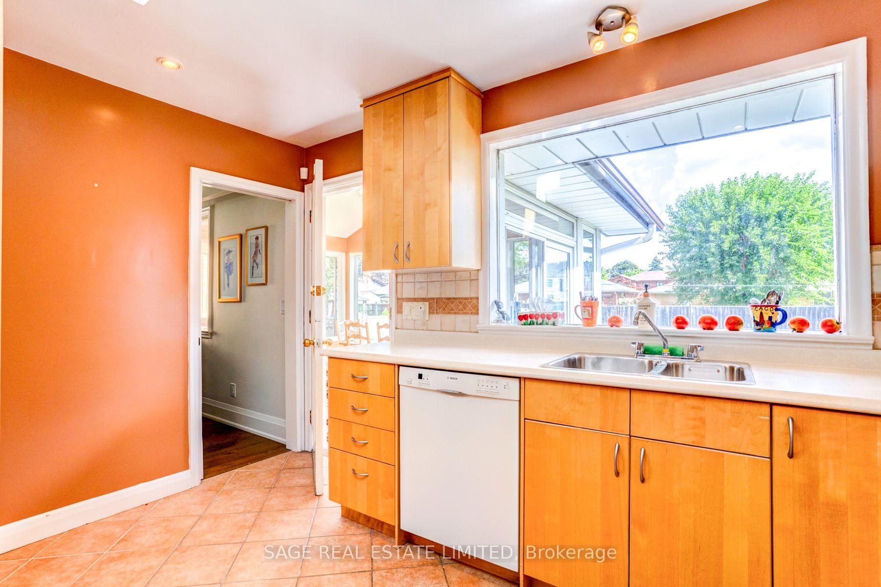 Photo 16 of 2189 Corsair Road, Mississauga, Cooksville — HOMEH