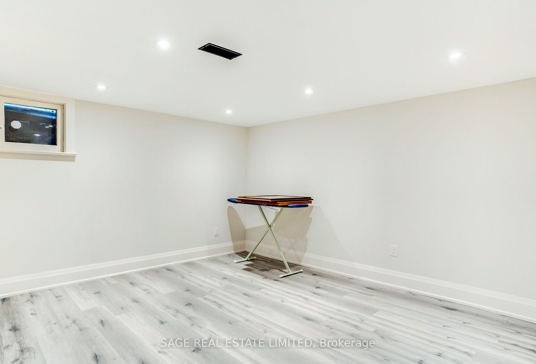 Photo 33 of 2189 Corsair Road, Mississauga, Cooksville — HOMEH