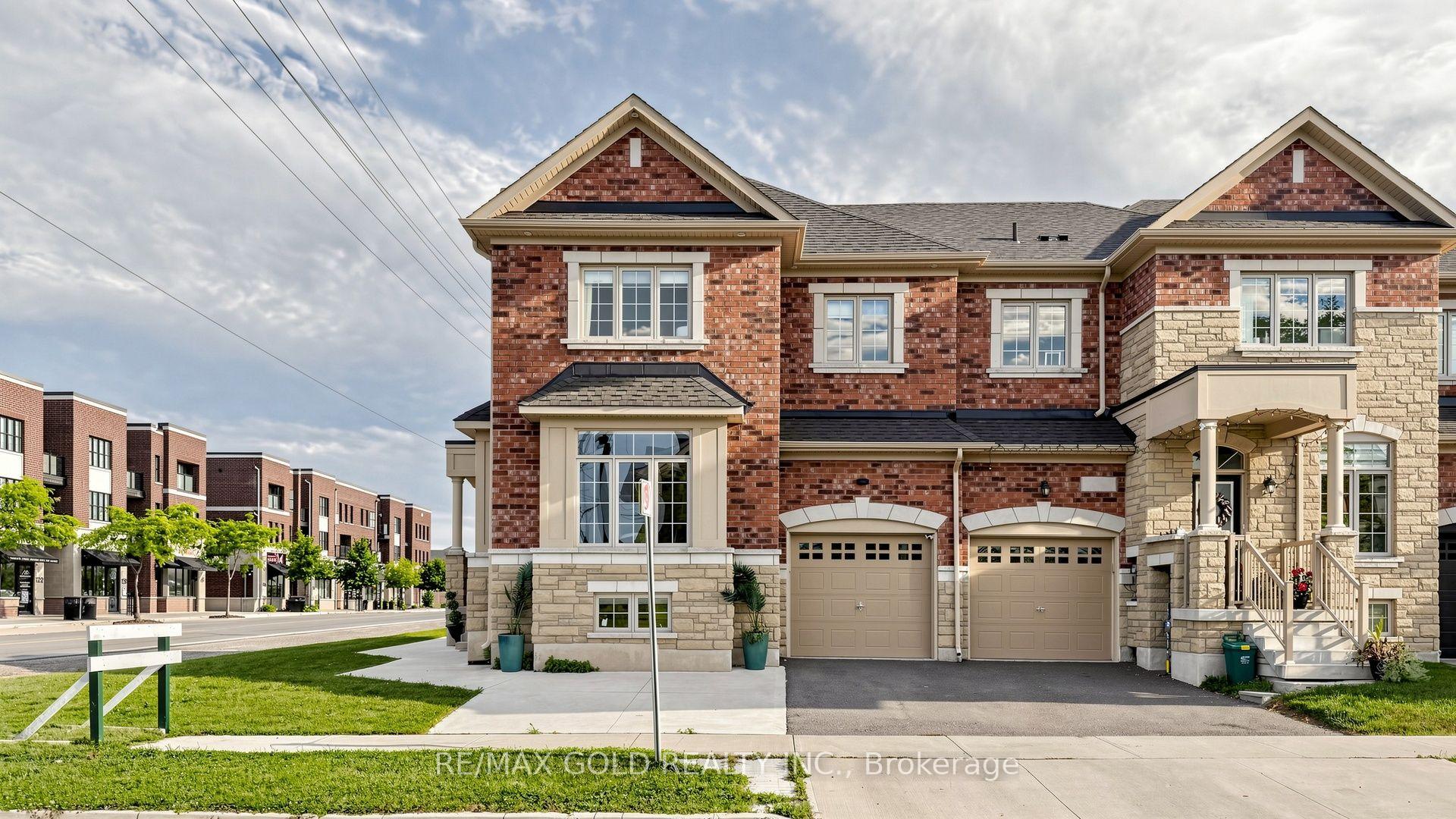 Photo 2 of 125 Burnhamthorpe Road E, Oakville, Glenorchy — HOMEH
