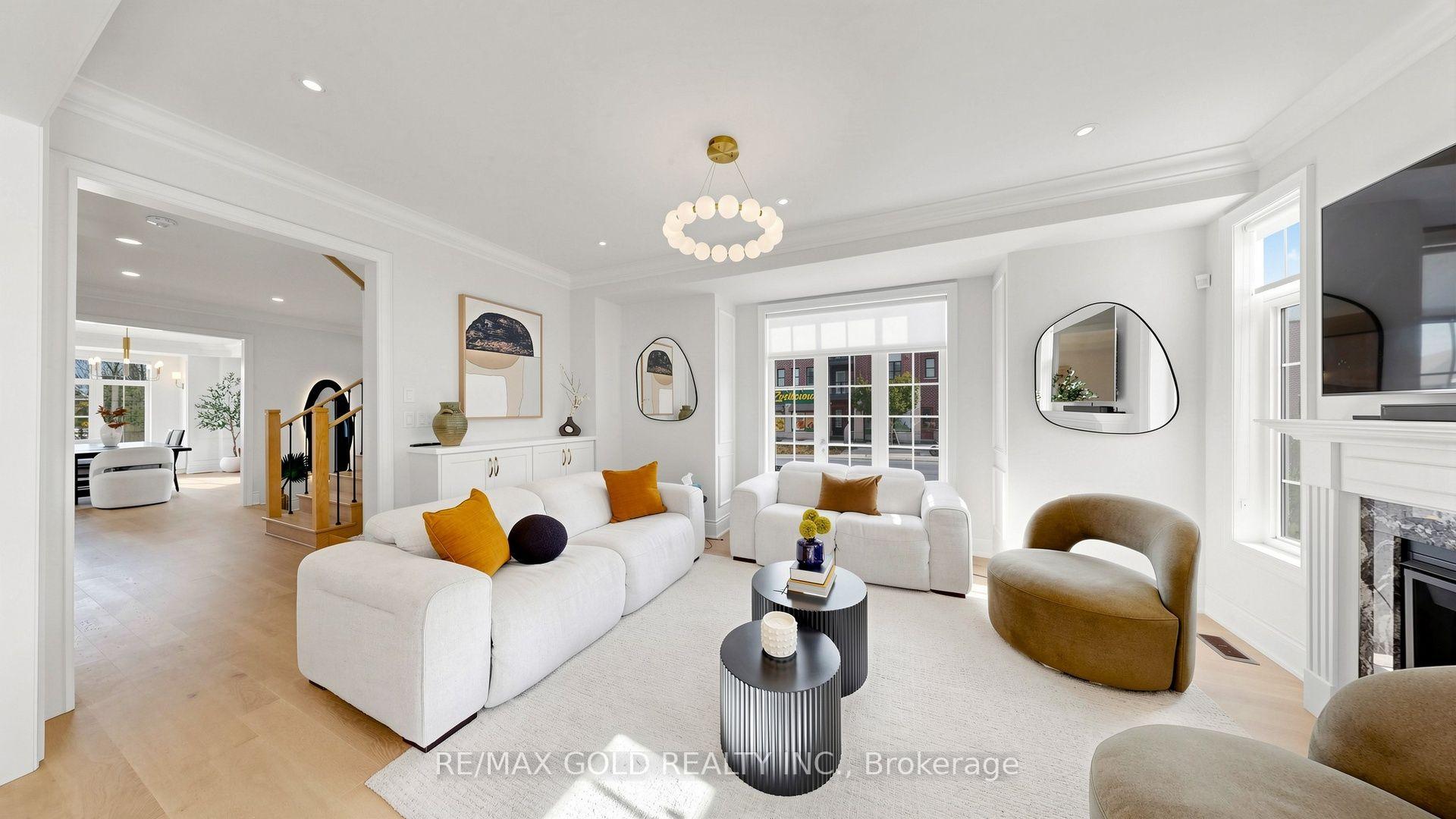 Photo 6 of 125 Burnhamthorpe Road E, Oakville, Glenorchy — HOMEH