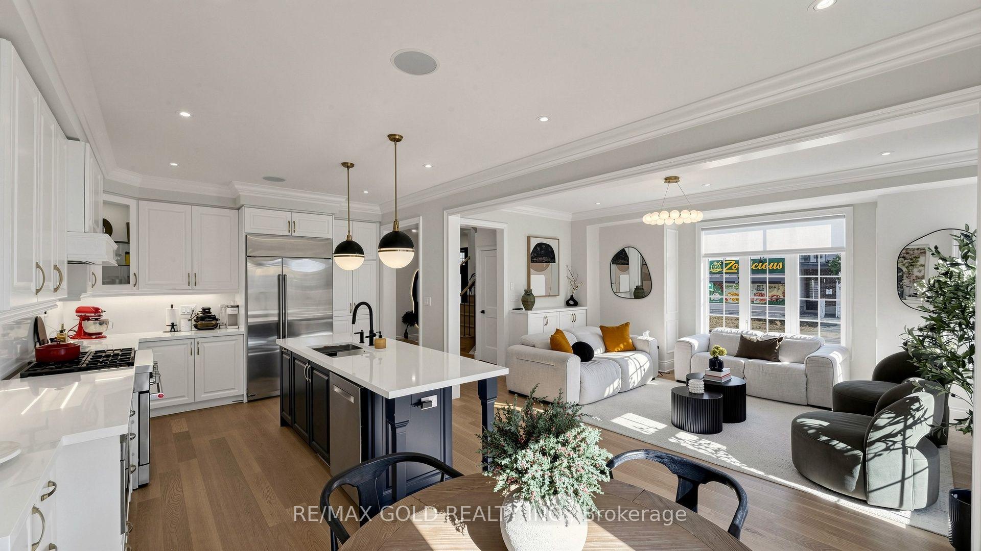Photo 14 of 125 Burnhamthorpe Road E, Oakville, Glenorchy — HOMEH