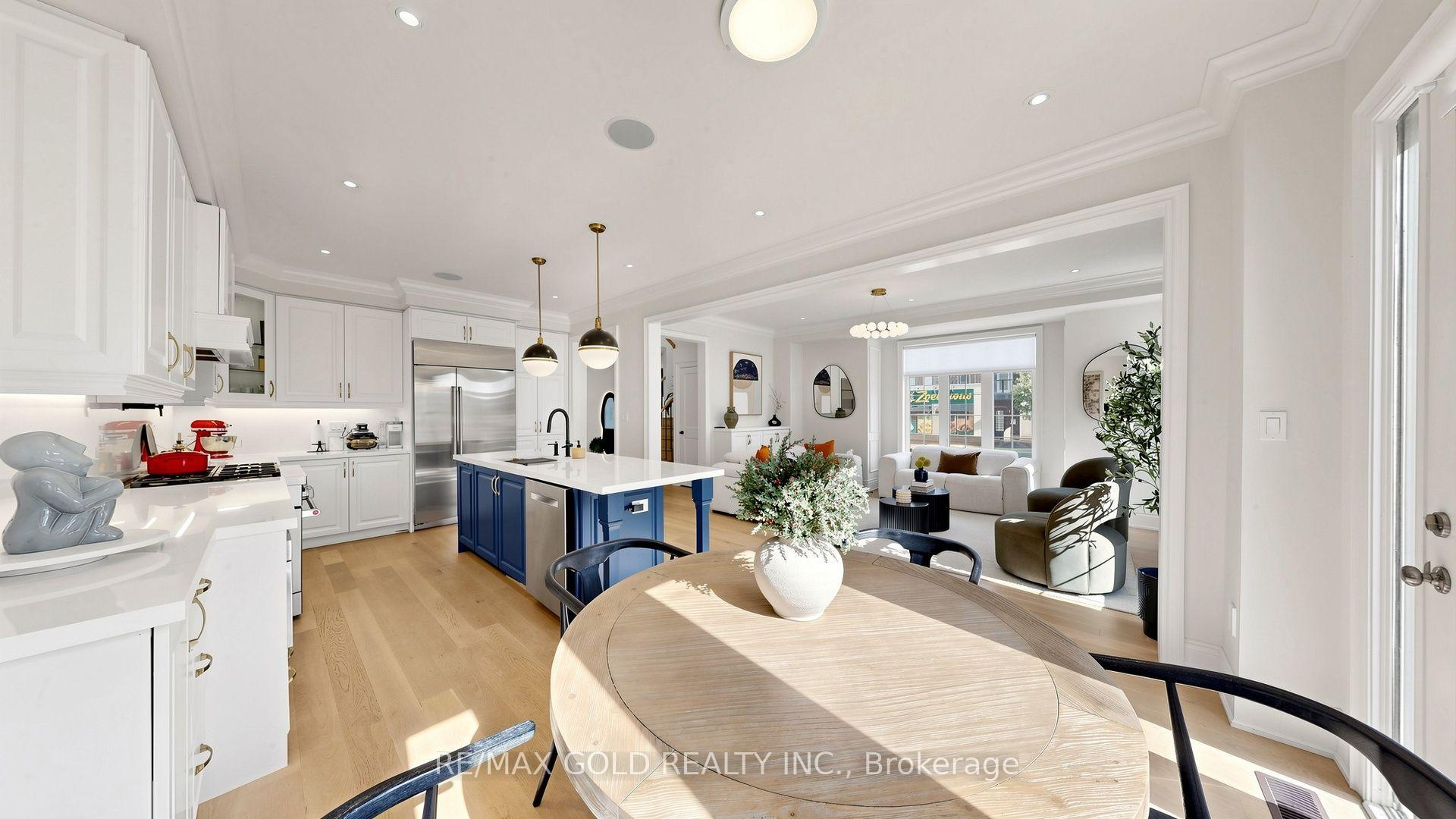 Photo 16 of 125 Burnhamthorpe Road E, Oakville, Glenorchy — HOMEH