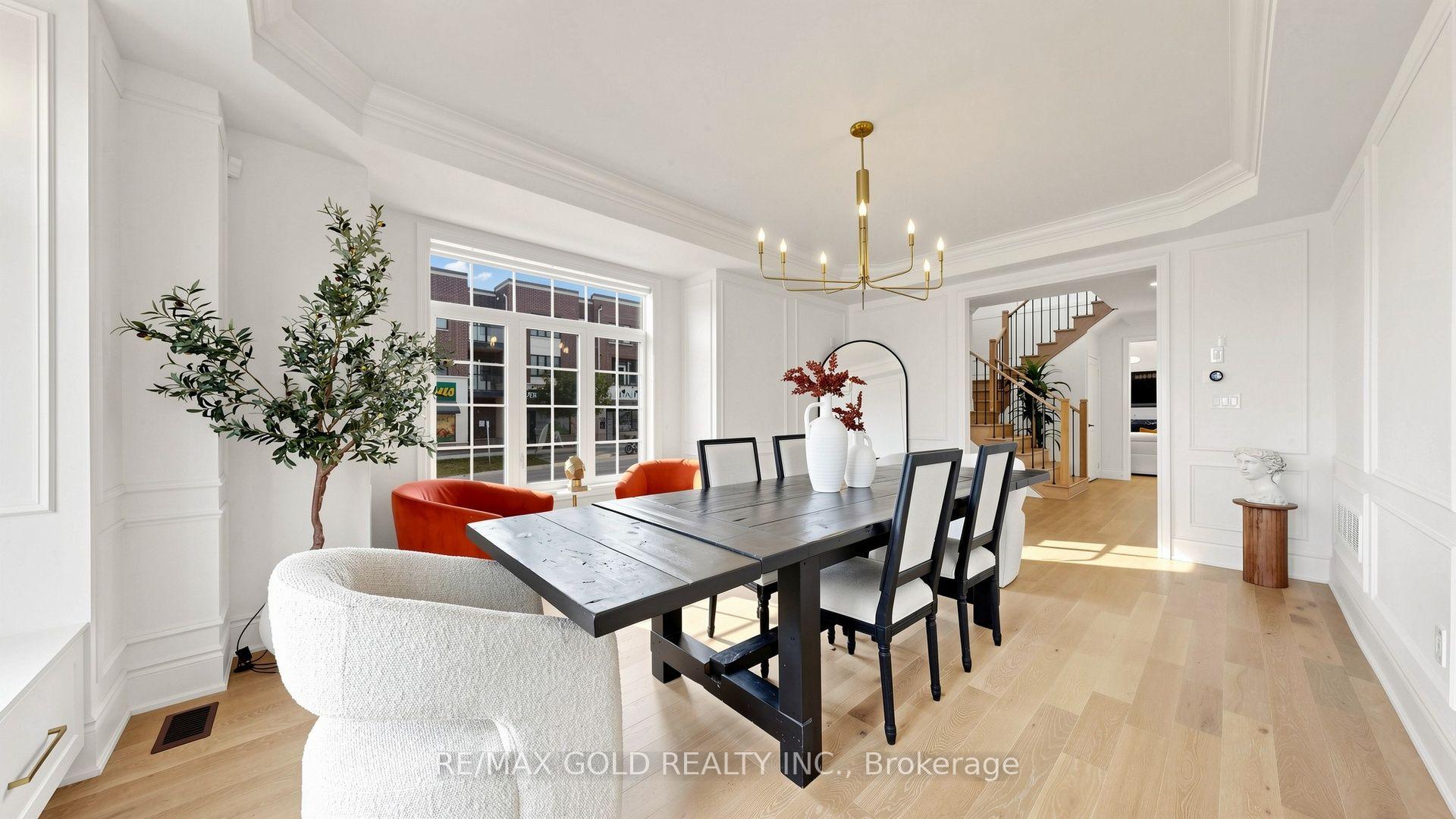 Photo 20 of 125 Burnhamthorpe Road E, Oakville, Glenorchy — HOMEH