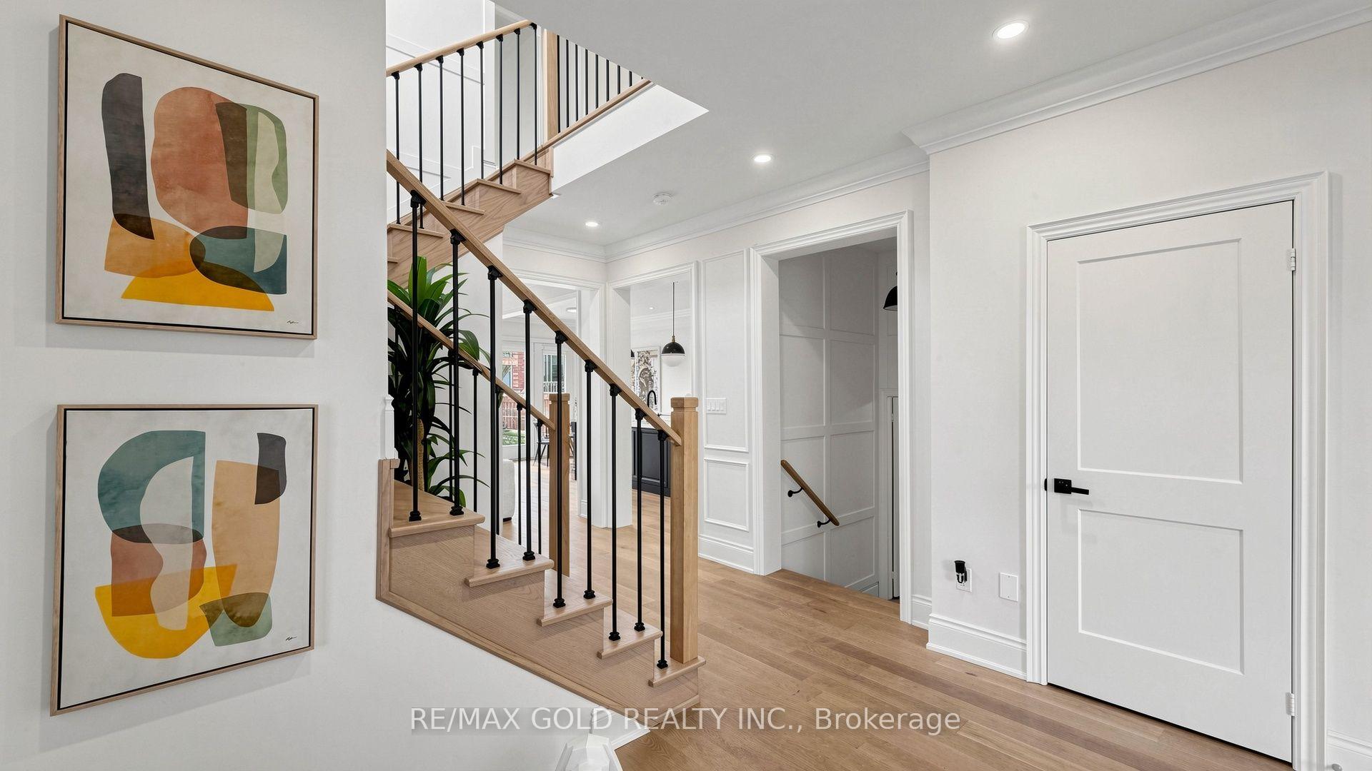 Photo 24 of 125 Burnhamthorpe Road E, Oakville, Glenorchy — HOMEH