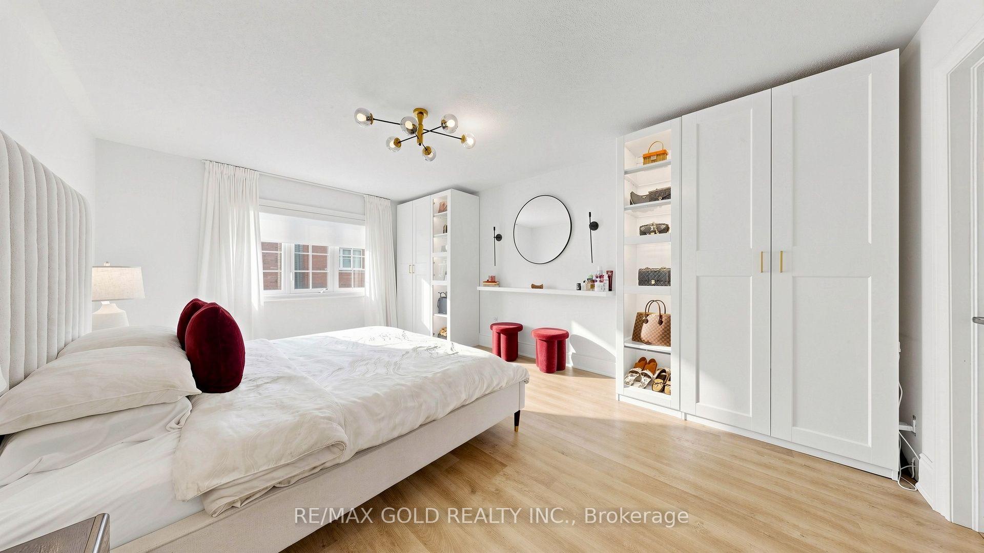 Photo 27 of 125 Burnhamthorpe Road E, Oakville, Glenorchy — HOMEH
