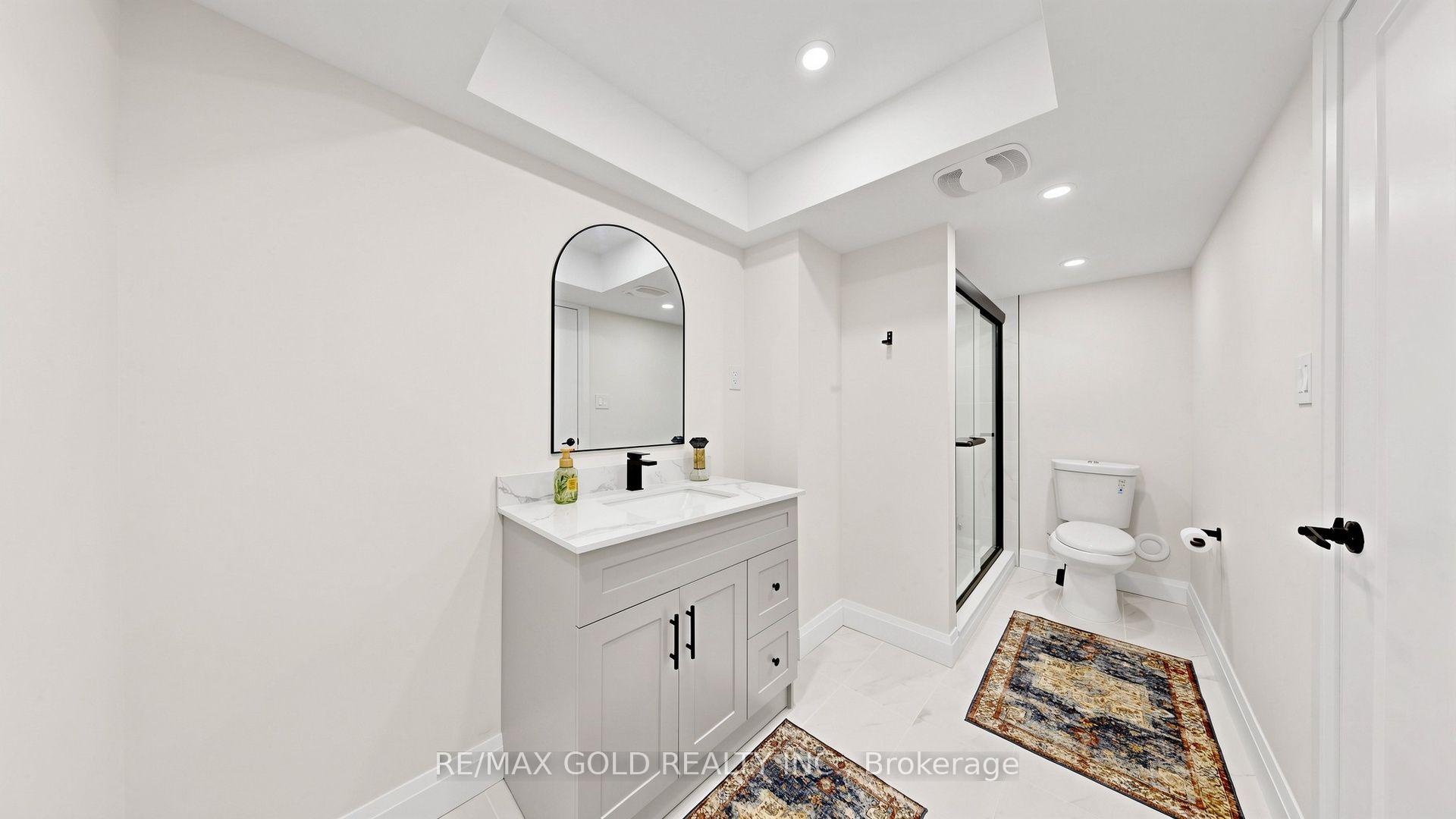 Photo 44 of 125 Burnhamthorpe Road E, Oakville, Glenorchy — HOMEH