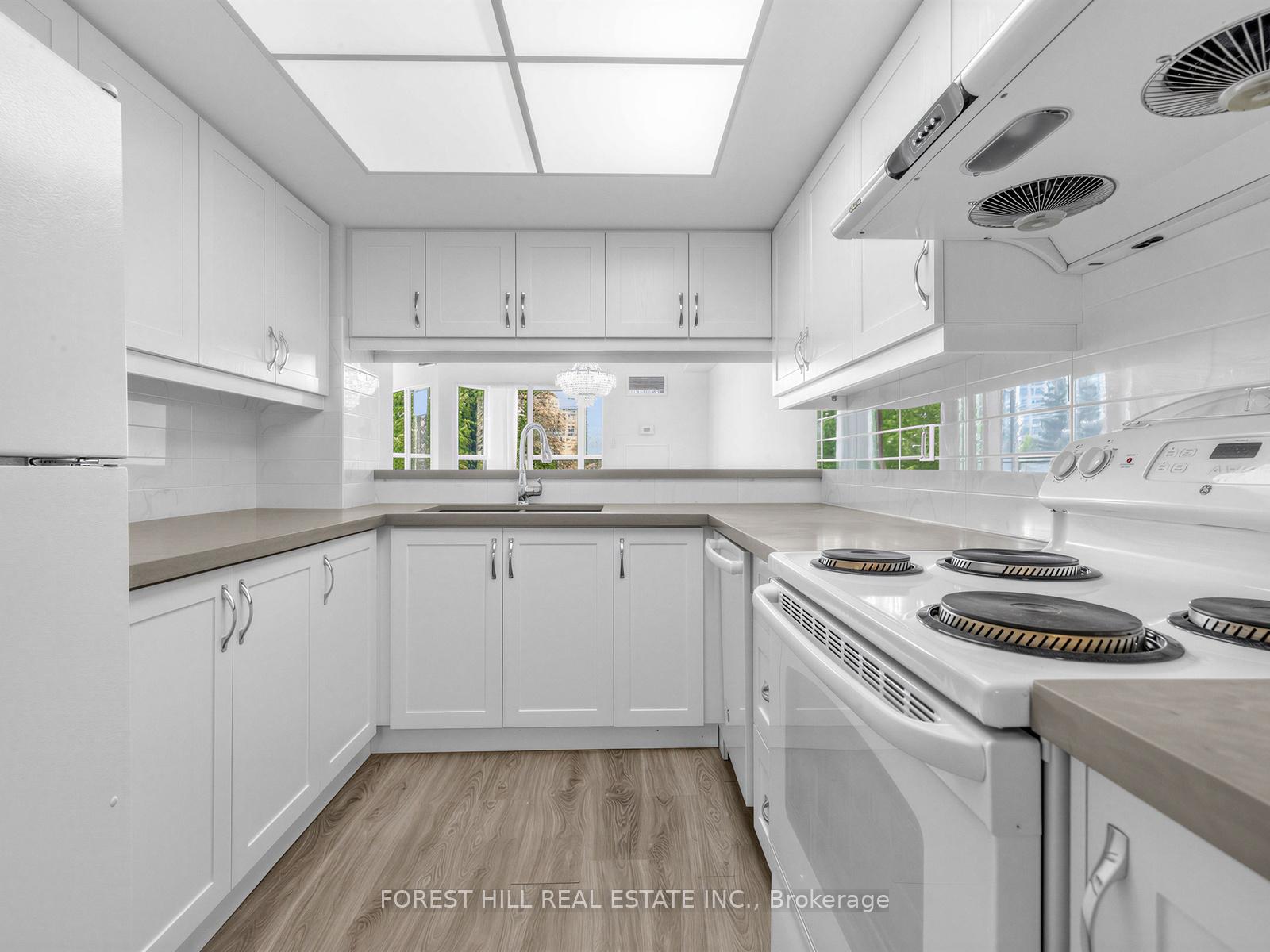 Photo 15 of Unit 306, 7905 Bayview Avenue, Markham, Aileen-Willowbrook — HOMEH