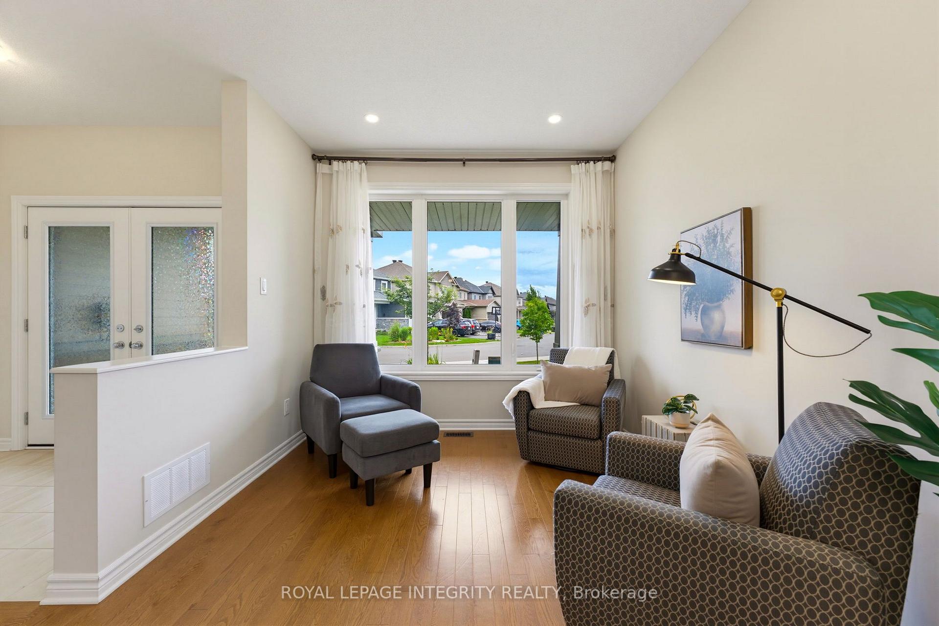 Photo 8 of 127 Hickstead Way, Ottawa, Stittsville (South) — HOMEH