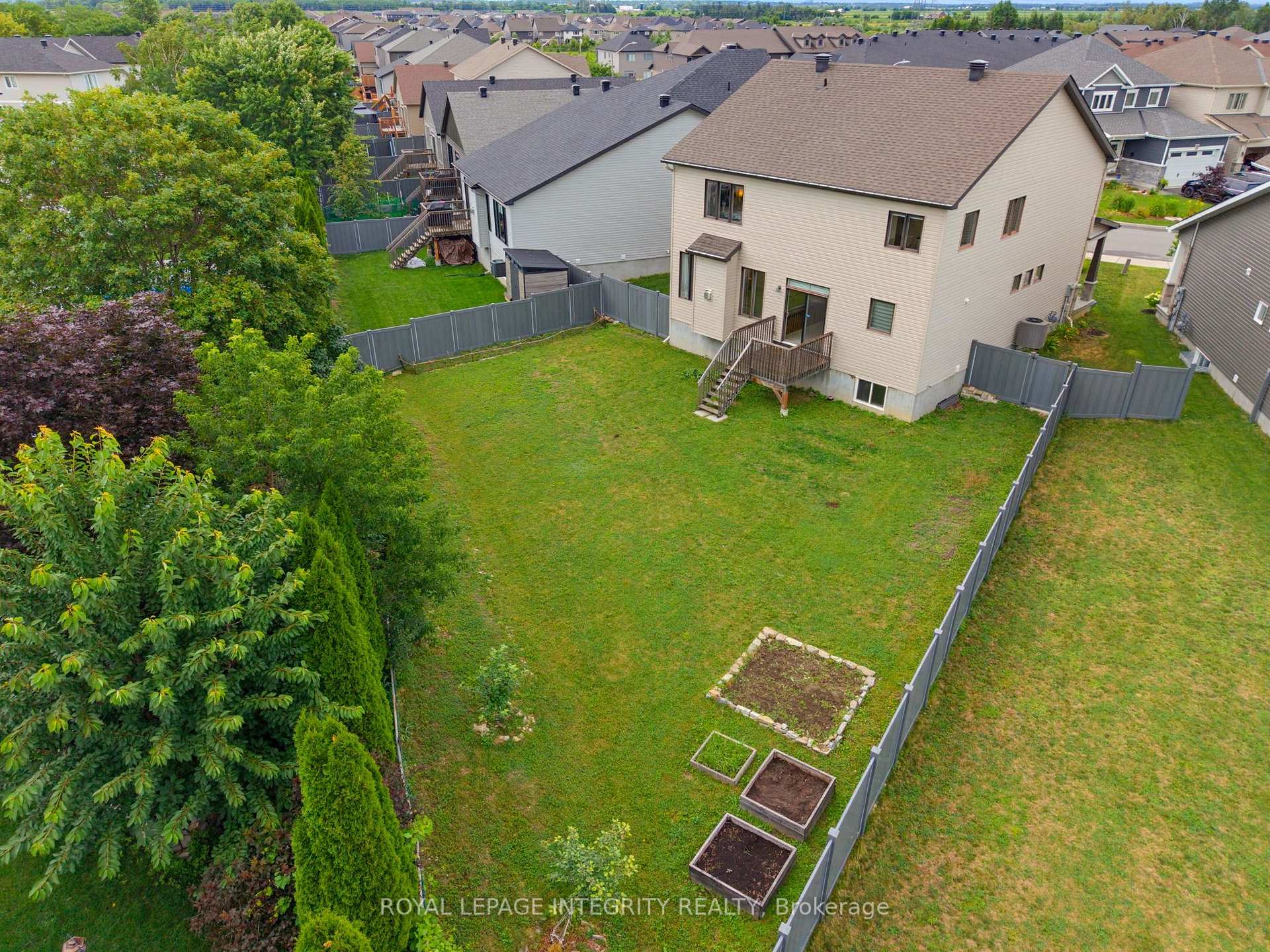 Photo 41 of 127 Hickstead Way, Ottawa, Stittsville (South) — HOMEH