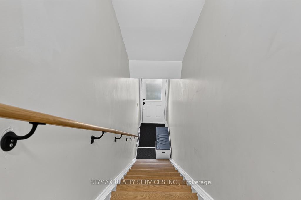 Photo 6 of Unit 15, 180 Howden Boulevard, Brampton, Westgate — HOMEH