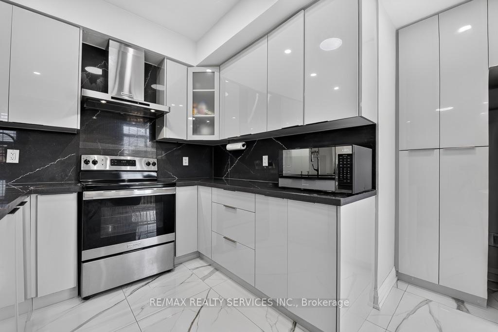 Photo 13 of Unit 15, 180 Howden Boulevard, Brampton, Westgate — HOMEH