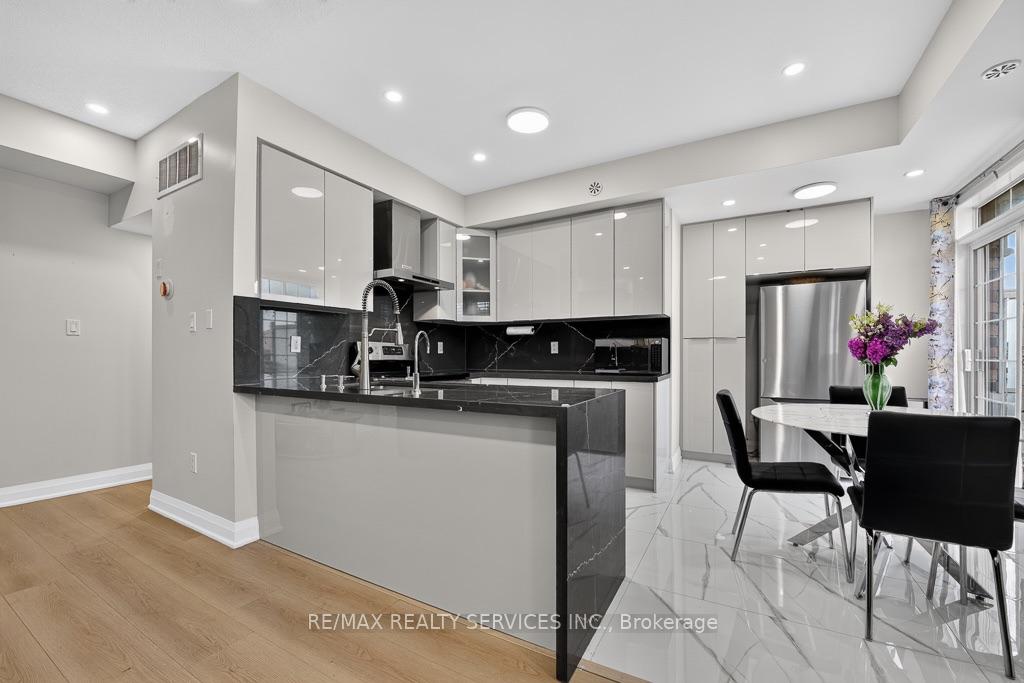 Photo 15 of Unit 15, 180 Howden Boulevard, Brampton, Westgate — HOMEH