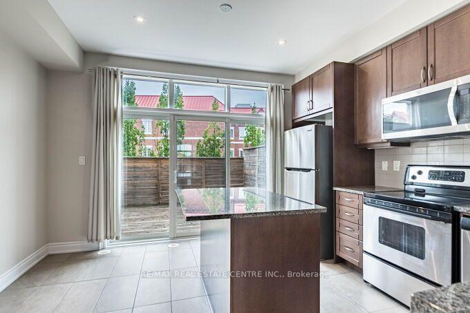 Photo 37 of Unit 23, 2034 Queensborough Gate, Mississauga, Erin Mills — HOMEH