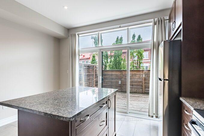 Photo 47 of Unit 23, 2034 Queensborough Gate, Mississauga, Erin Mills — HOMEH