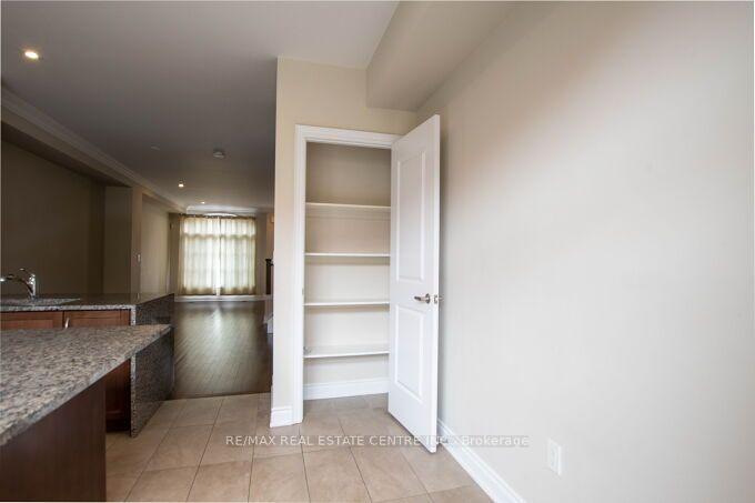 Photo 55 of Unit 23, 2034 Queensborough Gate, Mississauga, Erin Mills — HOMEH