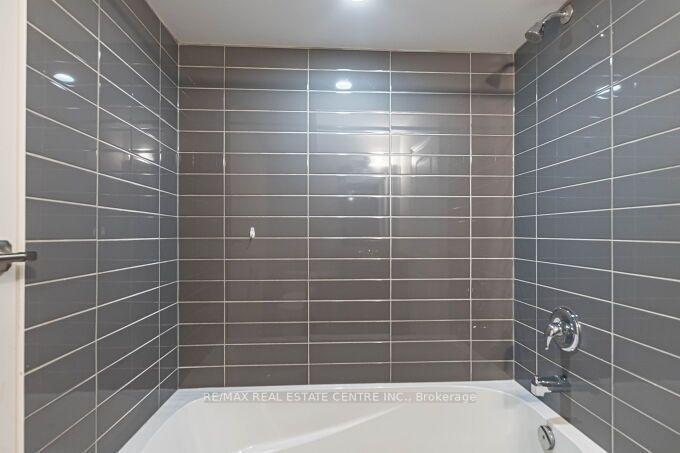 Photo 68 of Unit 23, 2034 Queensborough Gate, Mississauga, Erin Mills — HOMEH