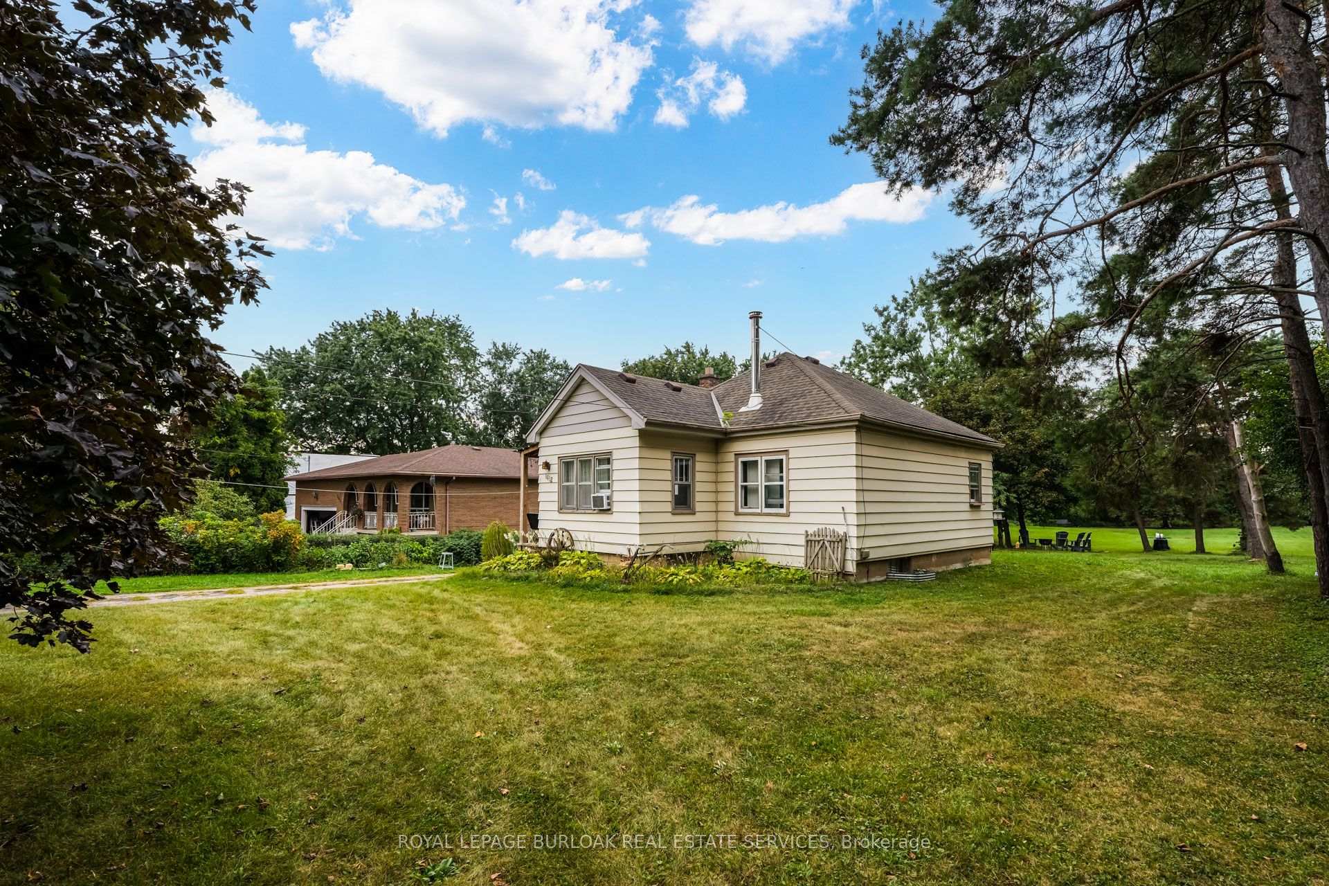 Photo of 1412 Old York Road
