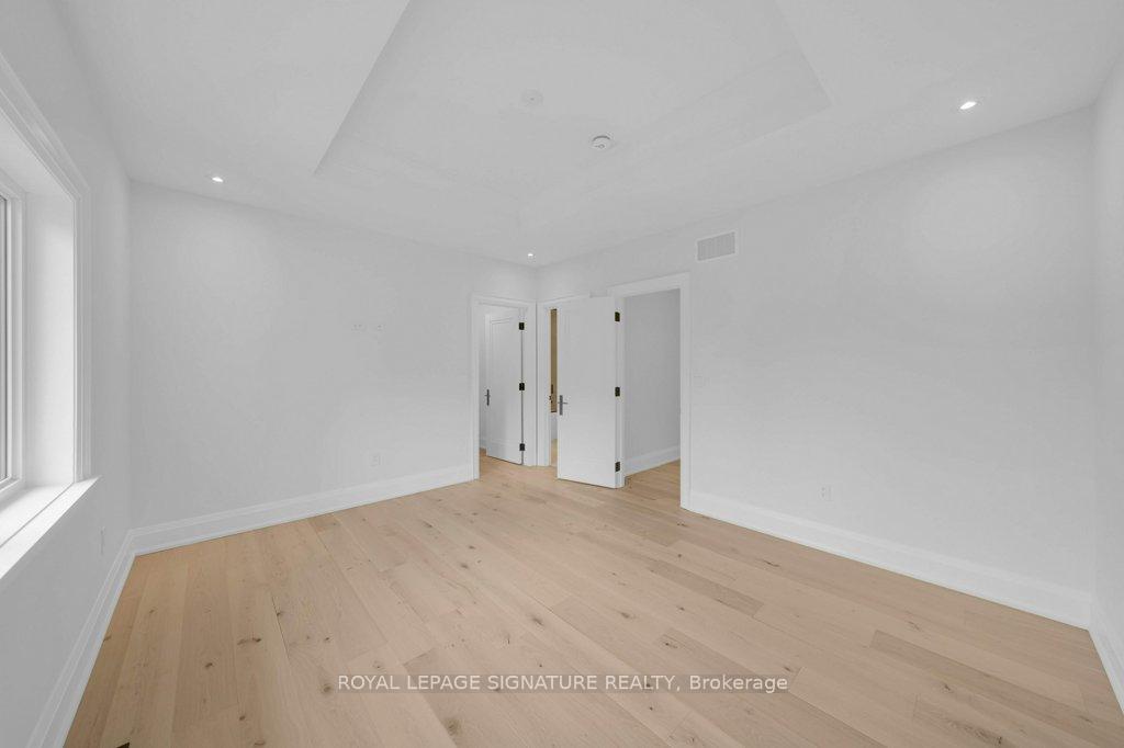 Photo 21 of 92 Howard Road, Newmarket, Huron Heights-Leslie Valley — HOMEH