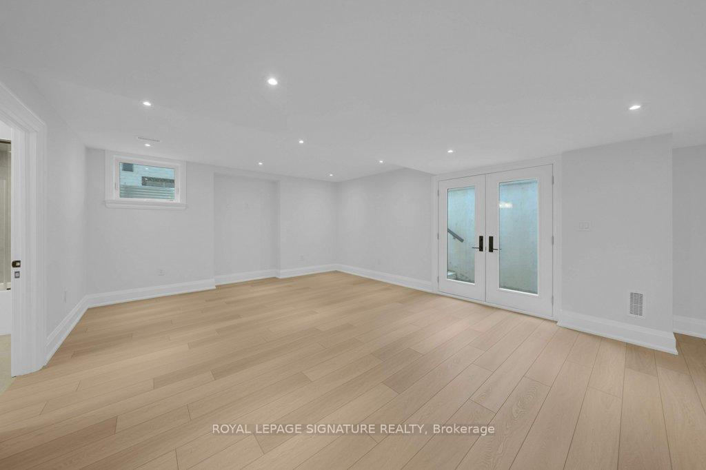 Photo 38 of 92 Howard Road, Newmarket, Huron Heights-Leslie Valley — HOMEH