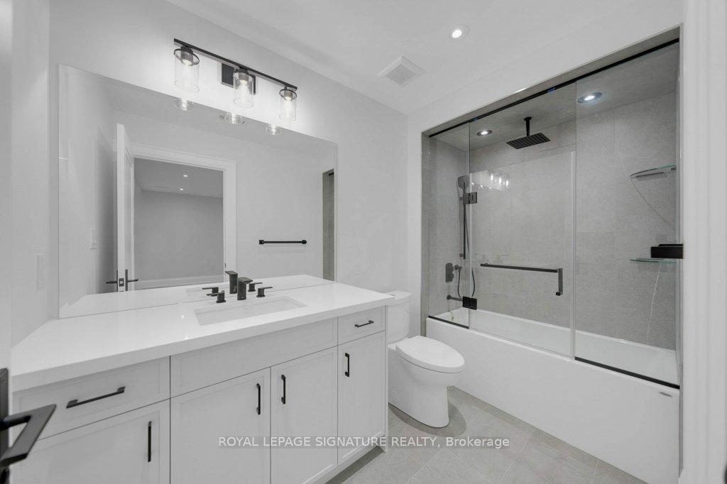 Photo 40 of 92 Howard Road, Newmarket, Huron Heights-Leslie Valley — HOMEH