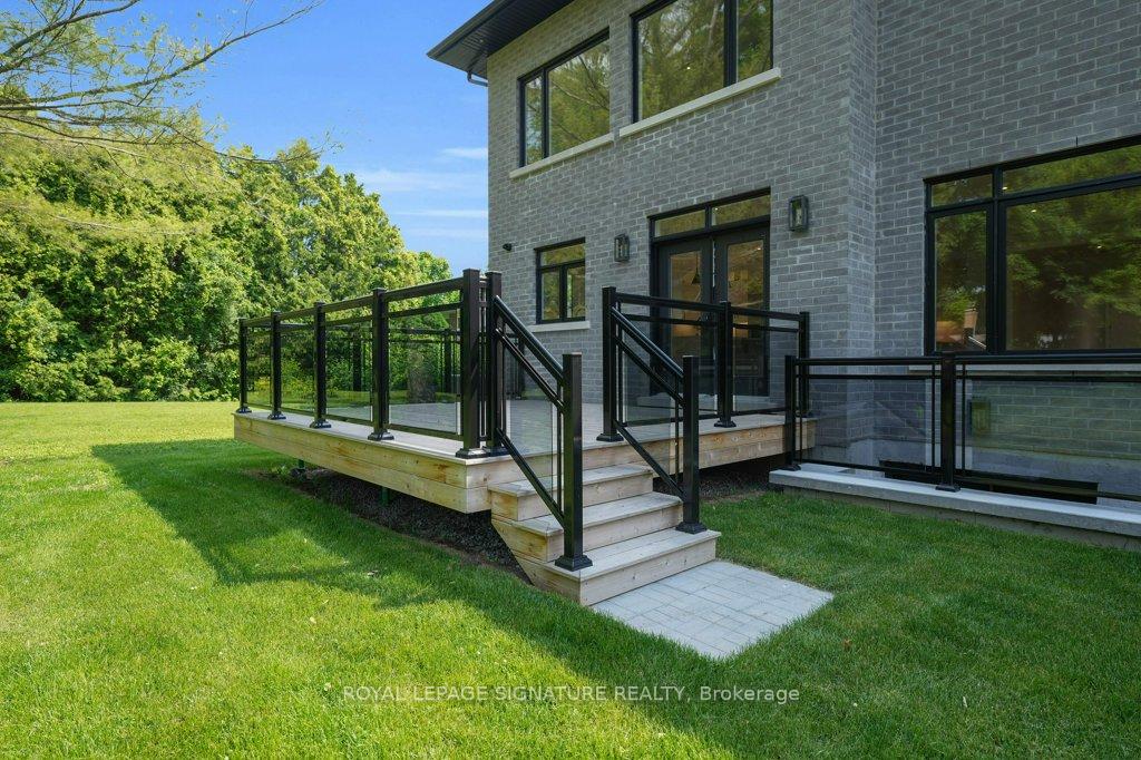 Photo 44 of 92 Howard Road, Newmarket, Huron Heights-Leslie Valley — HOMEH