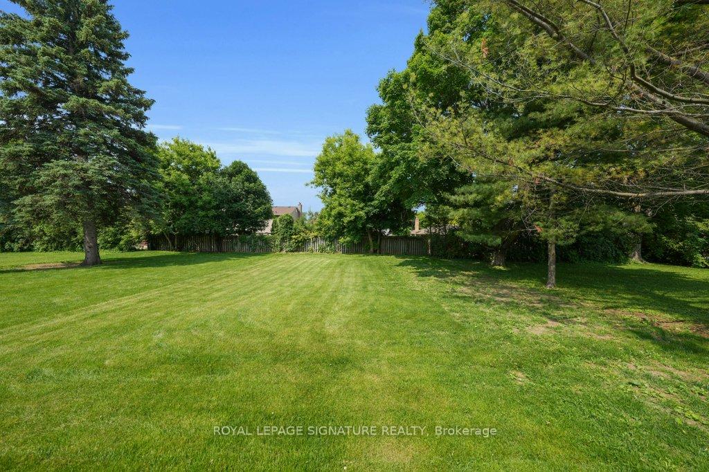 Photo 47 of 92 Howard Road, Newmarket, Huron Heights-Leslie Valley — HOMEH