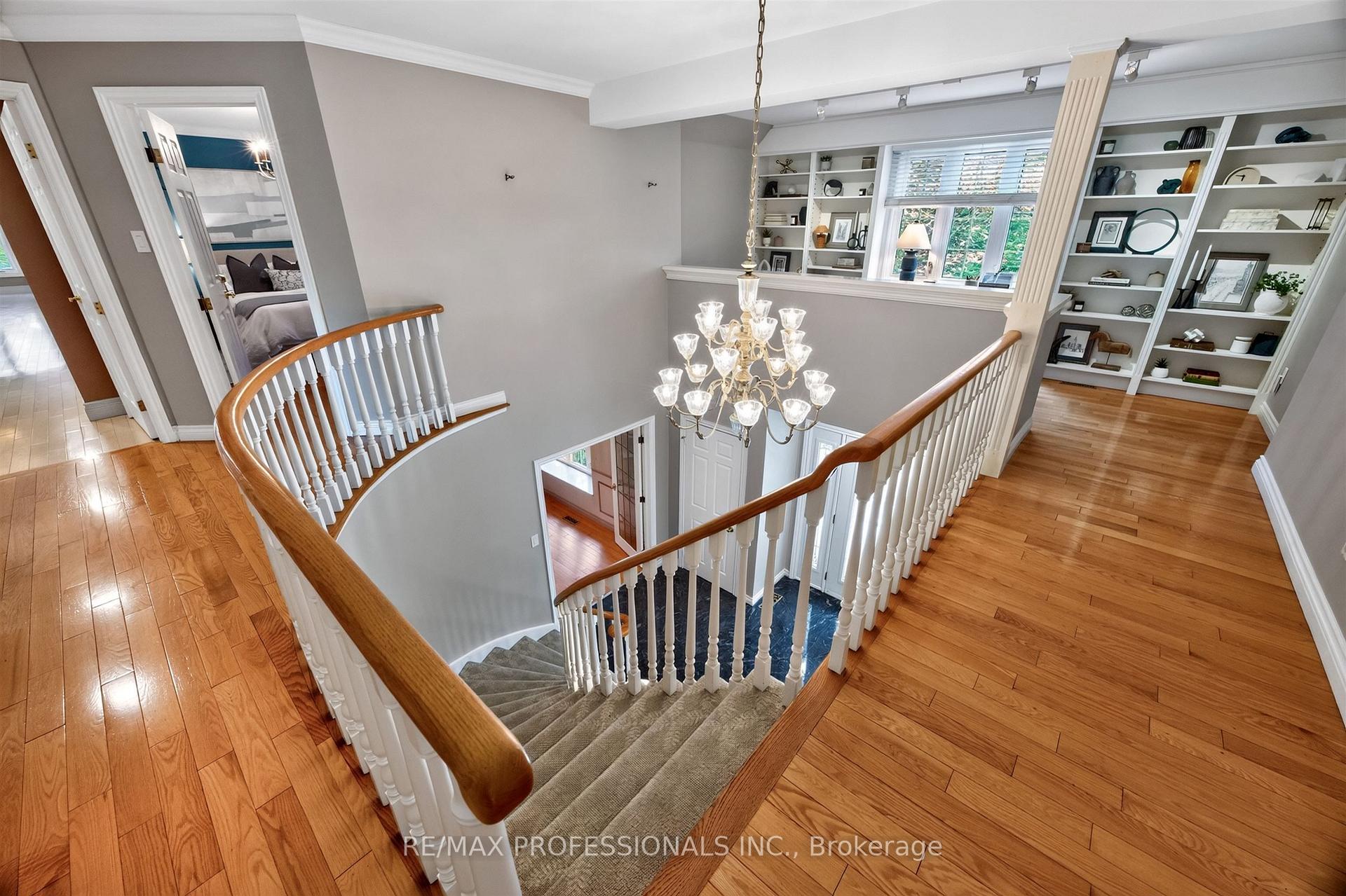 Photo 21 of 60 Kingscross Drive, King, King City — HOMEH