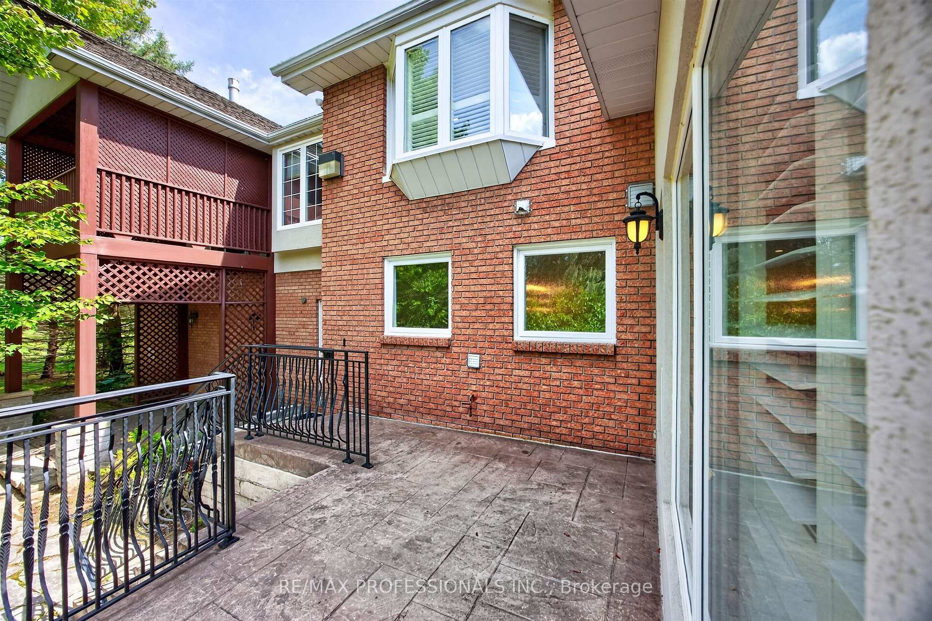 Photo 43 of 60 Kingscross Drive, King, King City — HOMEH