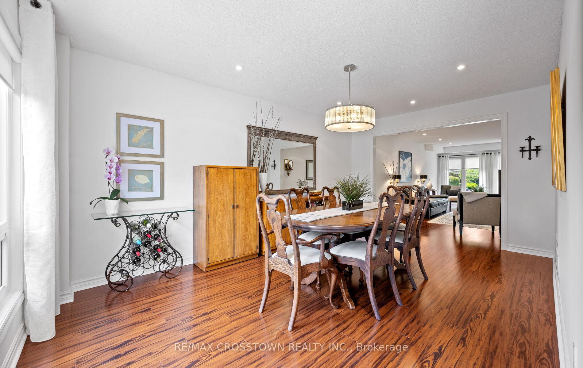 Photo 13 of 194 Caproni Drive, Vaughan, Maple — HOMEH