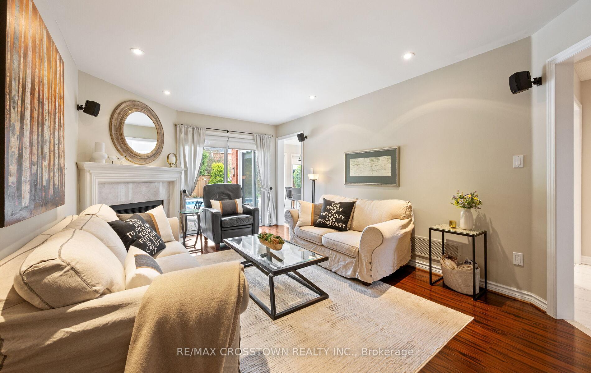 Photo 18 of 194 Caproni Drive, Vaughan, Maple — HOMEH
