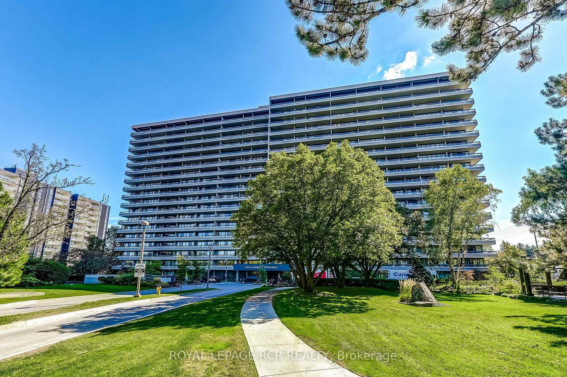 Photo 2 of Unit 1612, 8111 Yonge Street, Markham, Royal Orchard — HOMEH