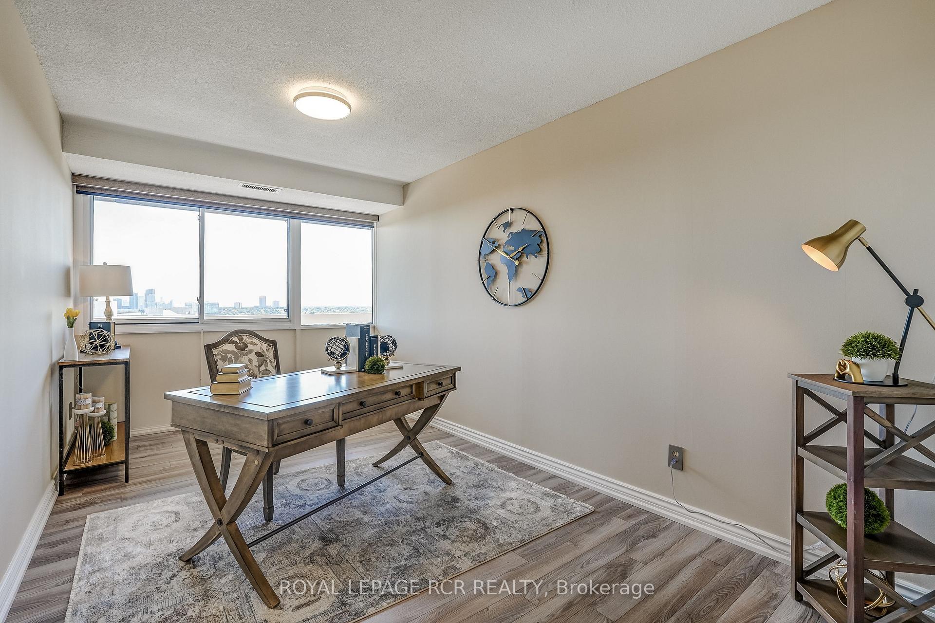 Photo 24 of Unit 1612, 8111 Yonge Street, Markham, Royal Orchard — HOMEH