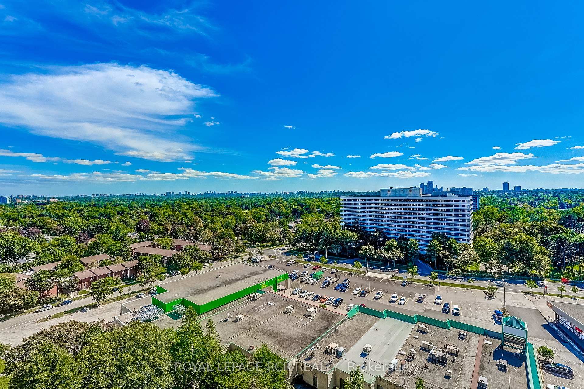 Photo 40 of Unit 1612, 8111 Yonge Street, Markham, Royal Orchard — HOMEH