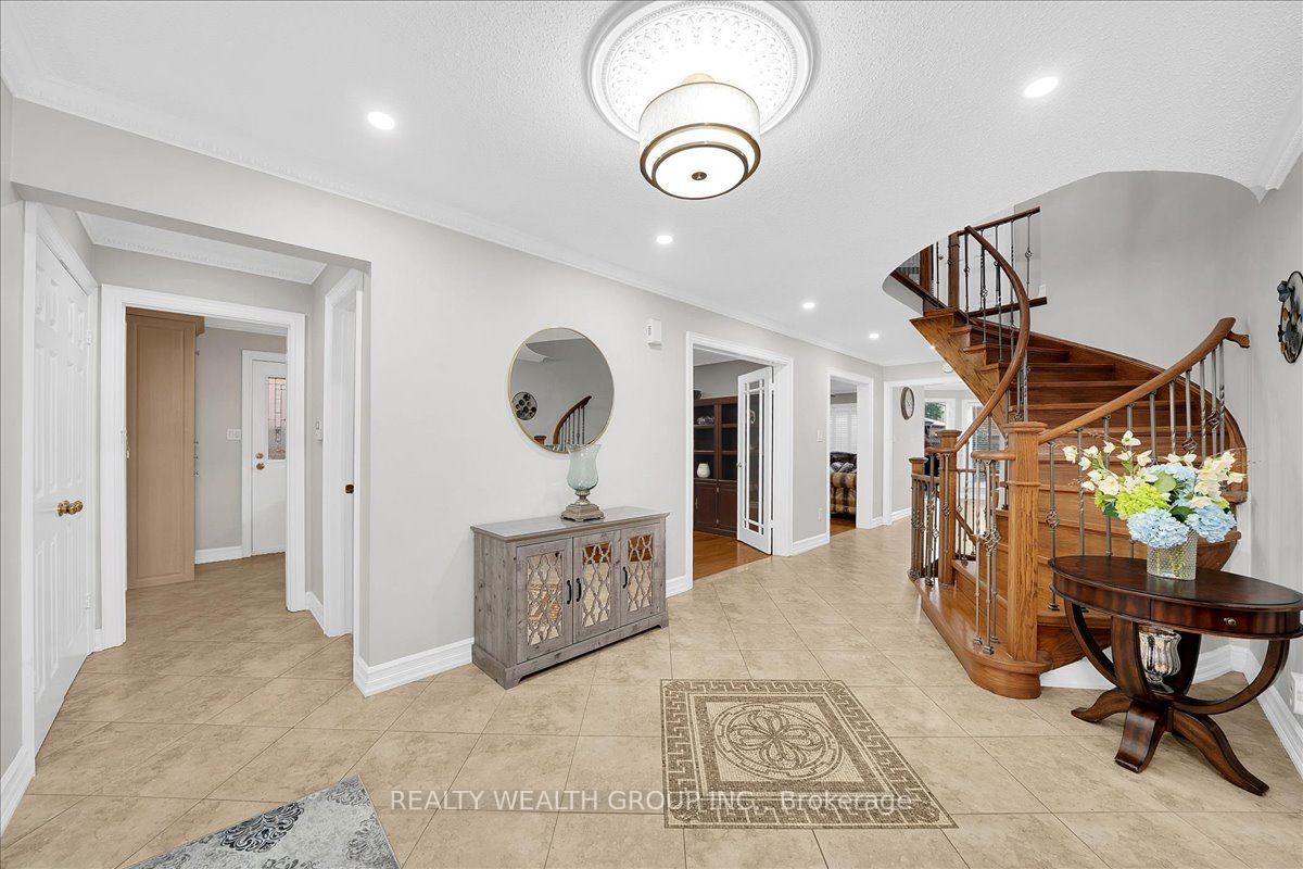 Photo 6 of 1576 Saugeen Drive, Pickering, Amberlea — HOMEH