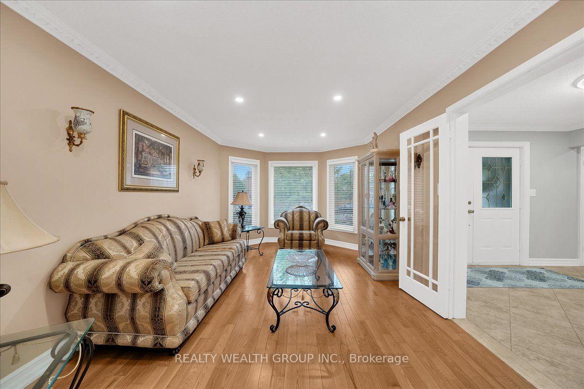 Photo 8 of 1576 Saugeen Drive, Pickering, Amberlea — HOMEH