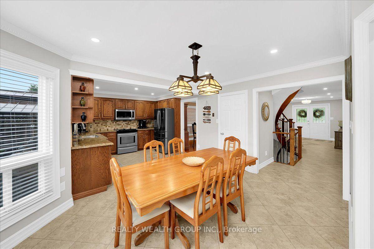 Photo 11 of 1576 Saugeen Drive, Pickering, Amberlea — HOMEH