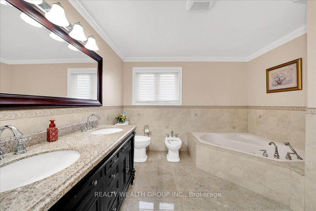 Photo 21 of 1576 Saugeen Drive, Pickering, Amberlea — HOMEH