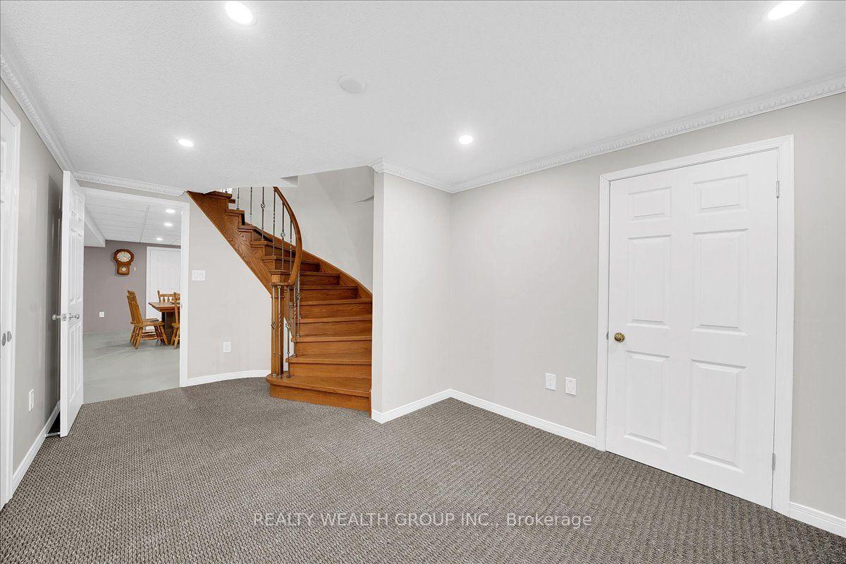 Photo 28 of 1576 Saugeen Drive, Pickering, Amberlea — HOMEH