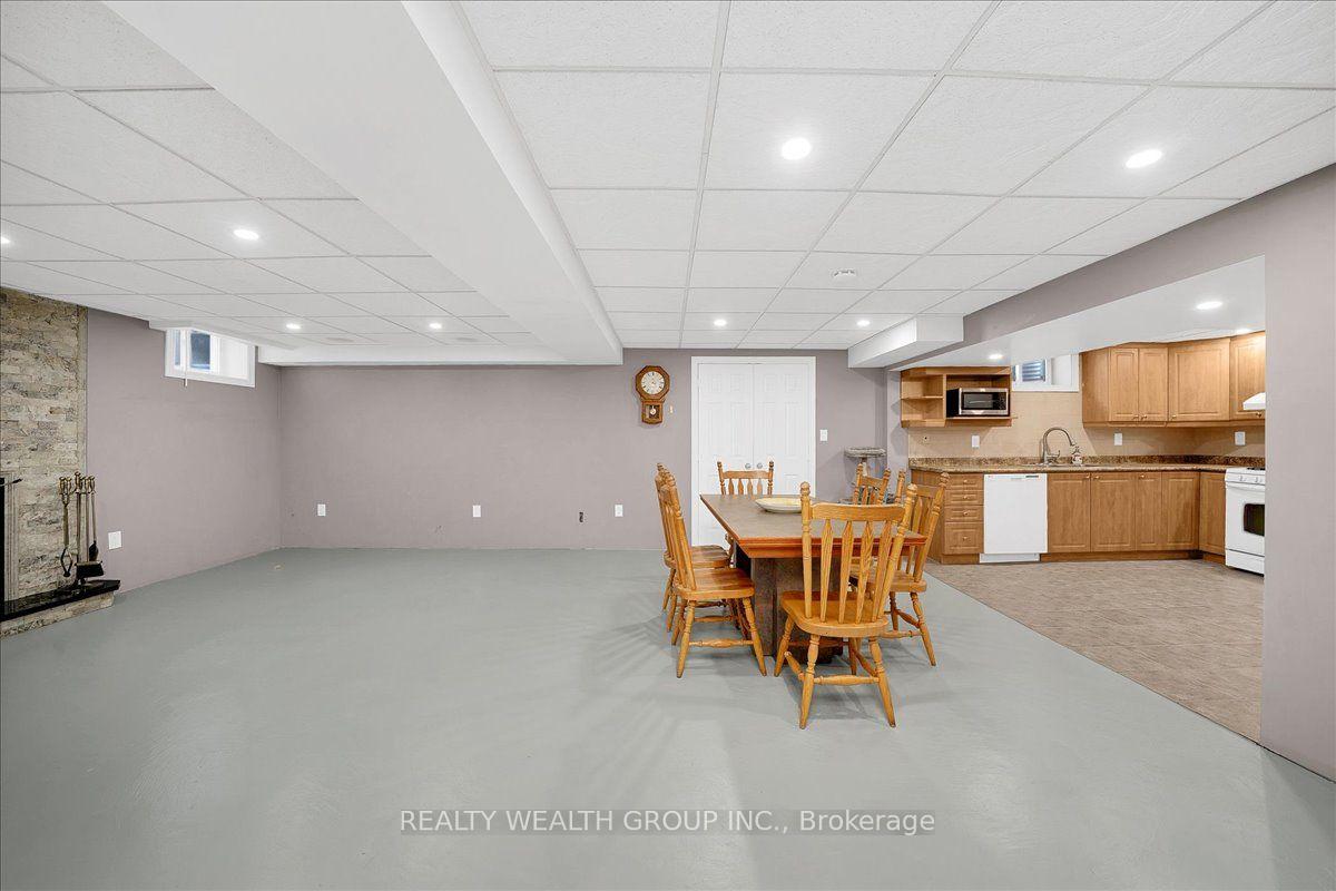 Photo 30 of 1576 Saugeen Drive, Pickering, Amberlea — HOMEH