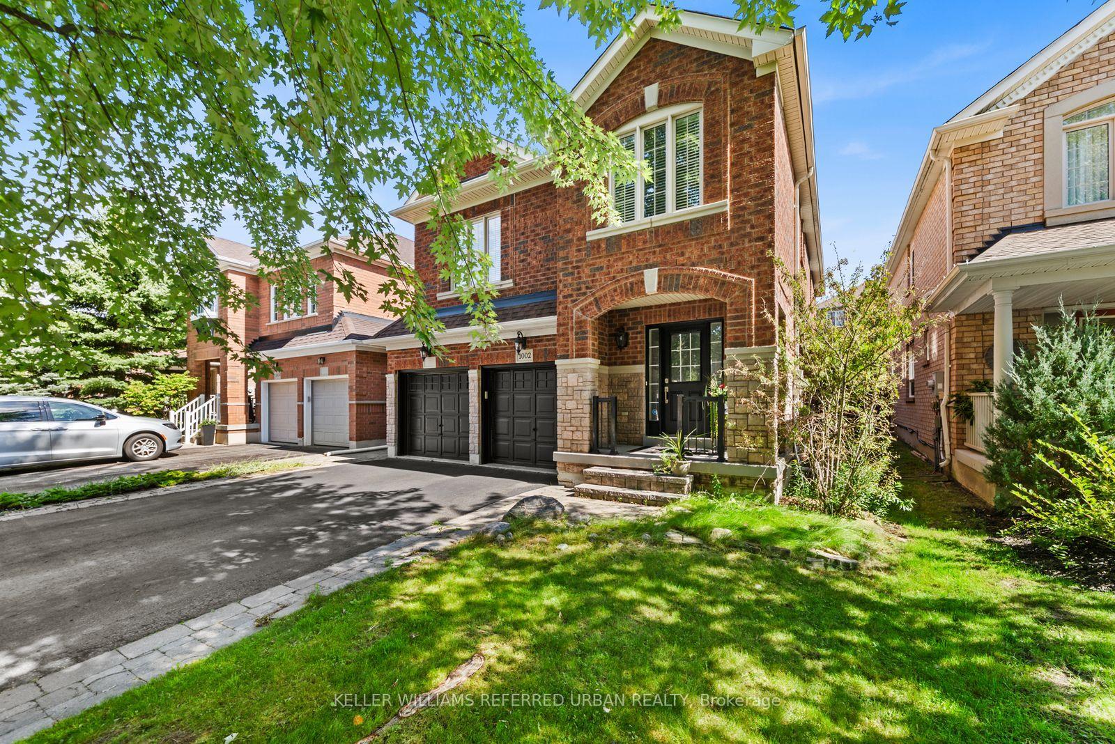 Photo 5 of 1002 Oaktree Crescent, Newmarket, Summerhill Estates — HOMEH