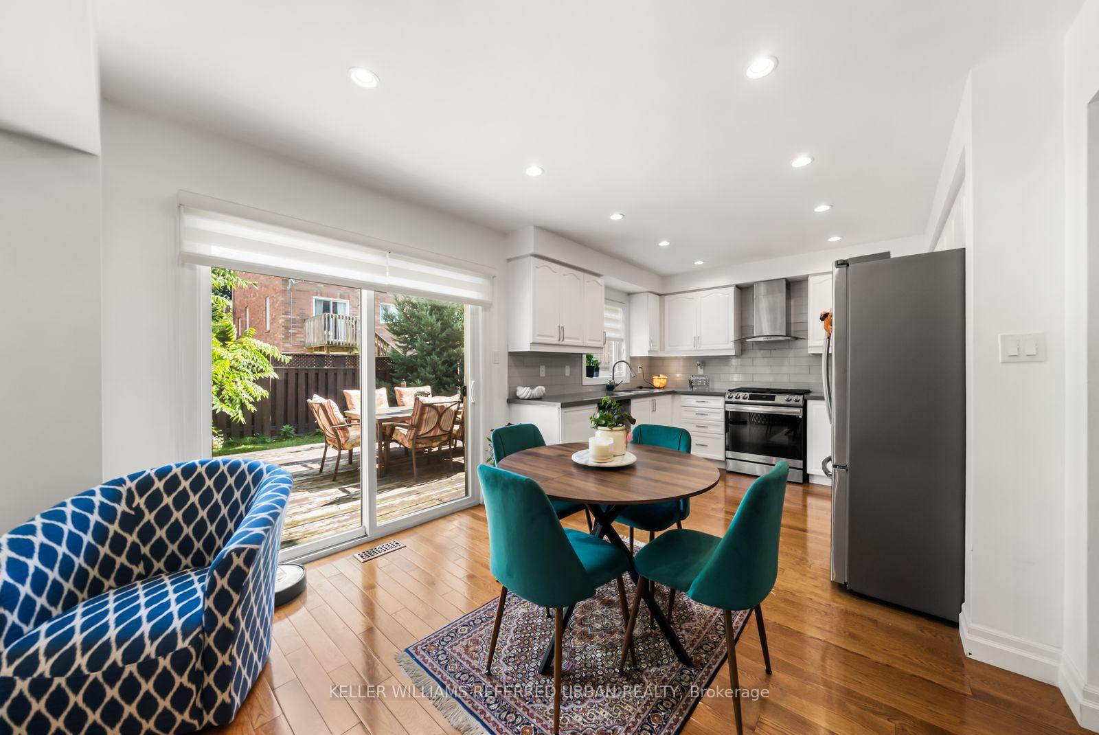 Photo 14 of 1002 Oaktree Crescent, Newmarket, Summerhill Estates — HOMEH
