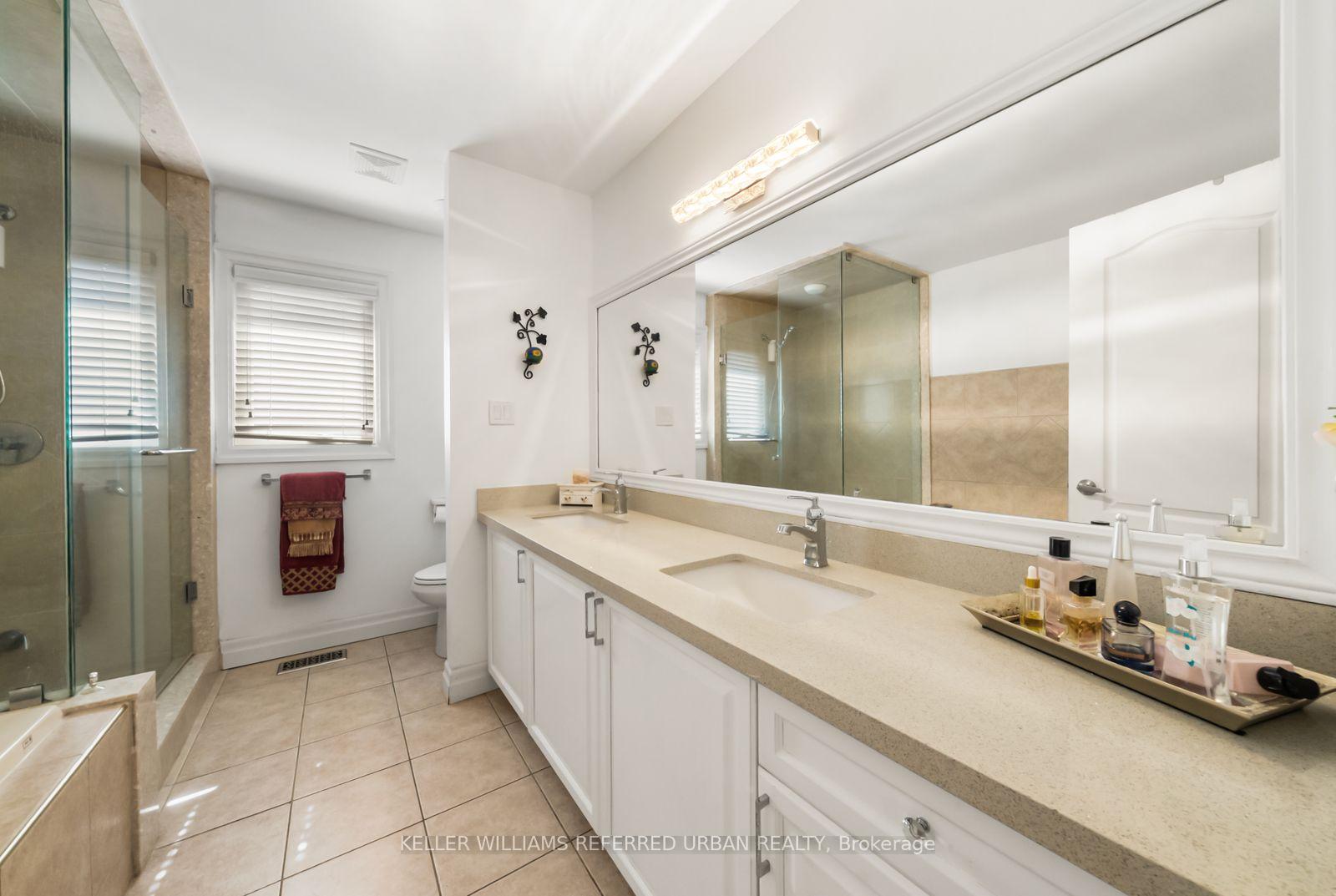 Photo 27 of 1002 Oaktree Crescent, Newmarket, Summerhill Estates — HOMEH