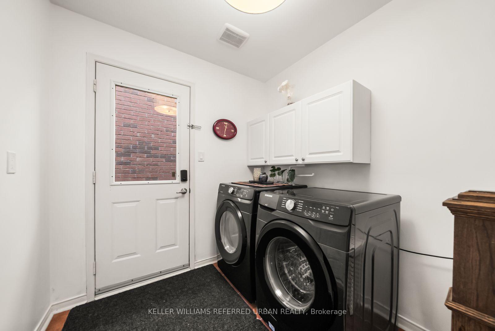 Photo 36 of 1002 Oaktree Crescent, Newmarket, Summerhill Estates — HOMEH