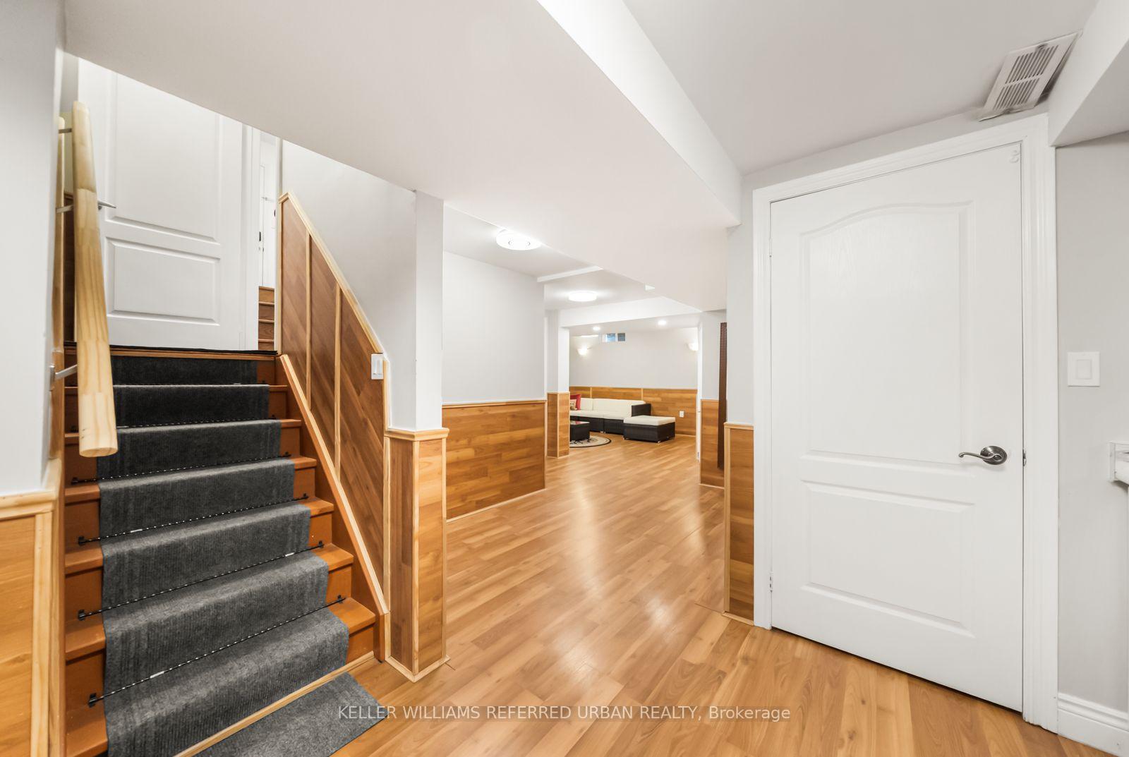 Photo 39 of 1002 Oaktree Crescent, Newmarket, Summerhill Estates — HOMEH