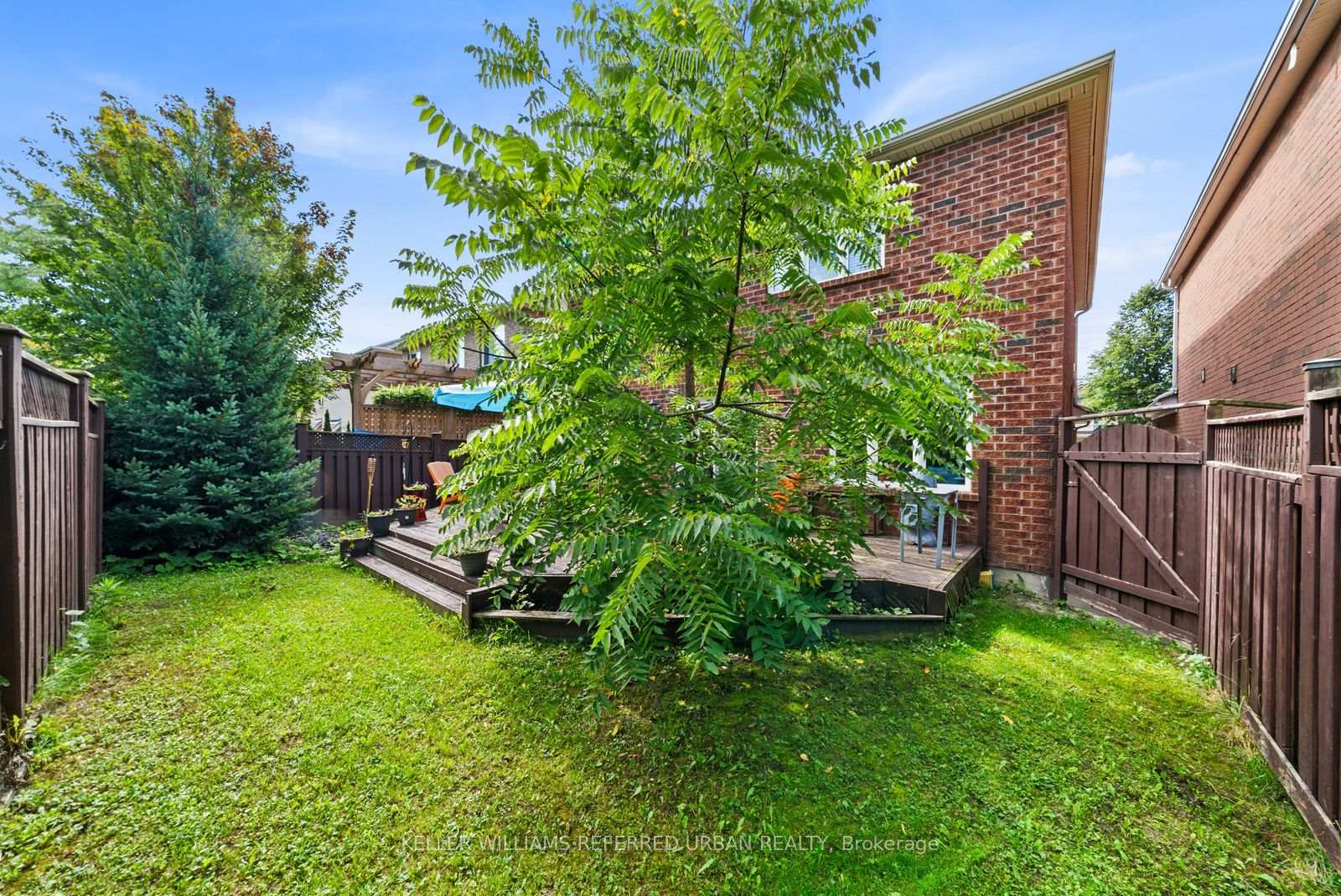Photo 45 of 1002 Oaktree Crescent, Newmarket, Summerhill Estates — HOMEH